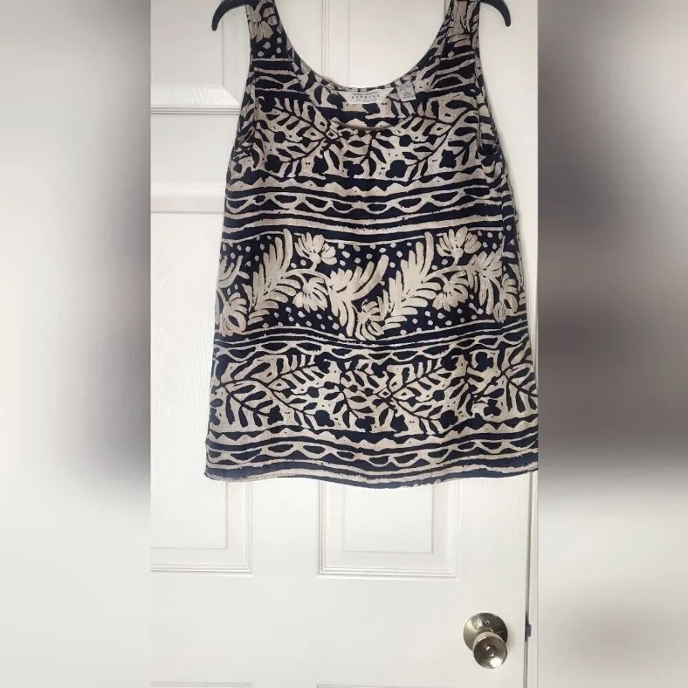 Express L Beige Navy Blue 100% PURE SILK Geometric Floral Print Women's Tank